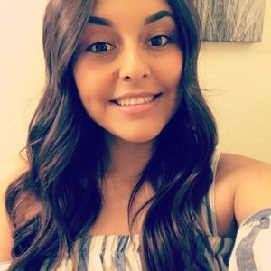 Meet your Posher, Jocelyn